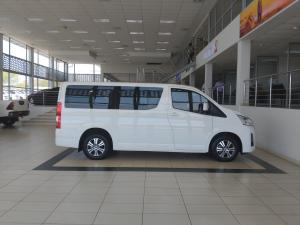 Toyota Quantum 2.8 LWB bus 11-seater GL - Image 3