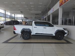 Toyota Hilux 2.8GD-6 double cab Legend auto - Image 3