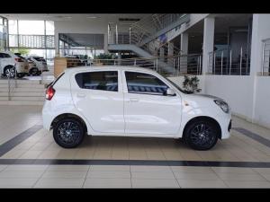 Toyota Vitz 1.0 XR manual - Image 3