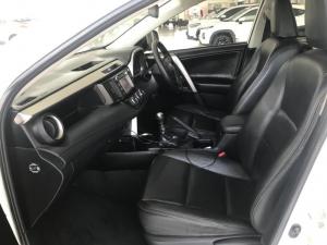 Toyota RAV4 2.0 GX - Image 7