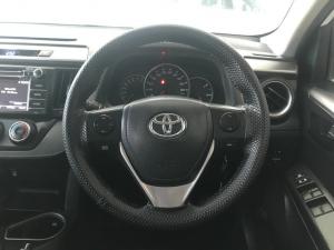 Toyota RAV4 2.0 GX - Image 8