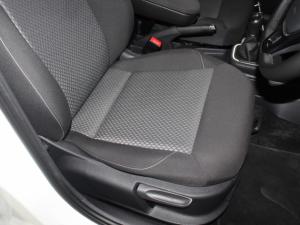 Volkswagen Polo Vivo 1.4 Life - Image 17