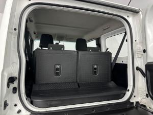 Suzuki Jimny 1.5 GLX - Image 11