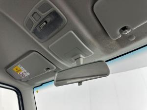 Suzuki Jimny 1.5 GLX - Image 13