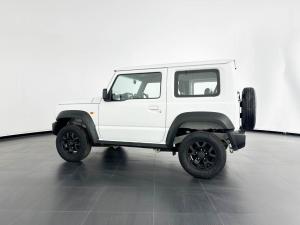 Suzuki Jimny 1.5 GLX - Image 2
