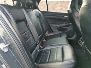 Volkswagen Golf GTI - Image 12