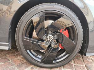 Volkswagen Golf GTI - Image 15