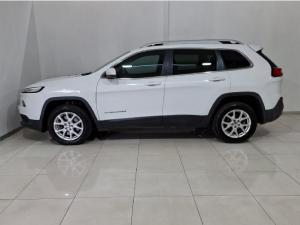 Jeep Cherokee 2.4L Longitude - Image 2