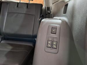 Toyota Land Cruiser Prado 3.0DT VX - Image 10