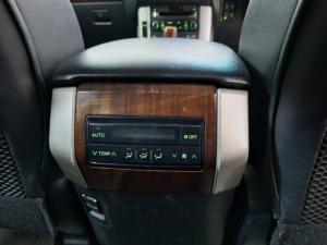 Toyota Land Cruiser Prado 3.0DT VX - Image 8
