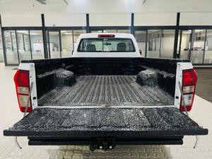 Isuzu D-Max Gen 6 250c single cab Fleetside - Image 13
