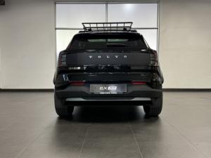 Volvo EX30 Cross Country Ultra Twin Motor Performance - Image 8
