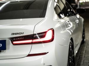 BMW 3 Series 320i M Sport - Image 16