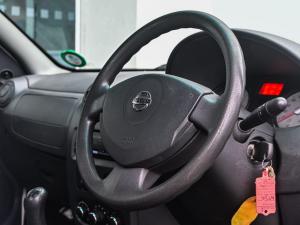 Nissan NP200 1.6i safety pack (aircon) - Image 10