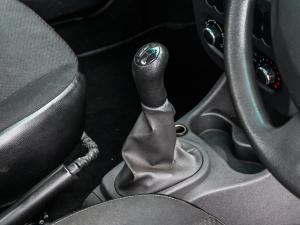 Nissan NP200 1.6i safety pack (aircon) - Image 12