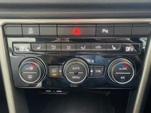 Volkswagen T-Roc 1.4TSI 110kW Design - Image 18