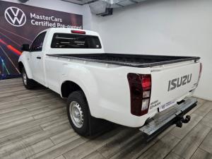 Isuzu D-Max Gen 6 250 single cab Fleetside safety - Image 3