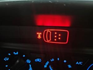 Toyota Fortuner 2.4GD-6 manual - Image 10