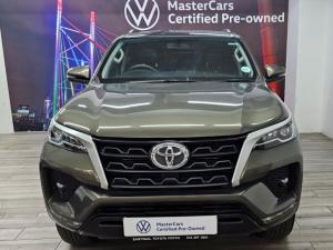 Toyota Fortuner 2.4GD-6 manual - Image 13