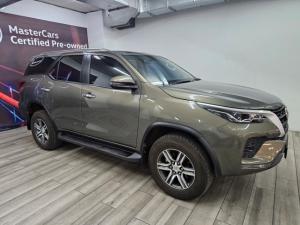 Toyota Fortuner 2.4GD-6 manual - Image 14