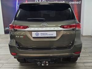 Toyota Fortuner 2.4GD-6 manual - Image 15