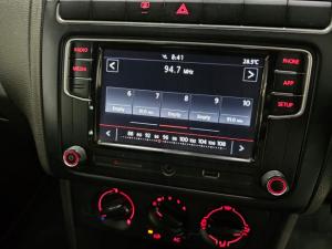 Volkswagen Polo Vivo hatch 1.4 Comfortline - Image 3