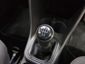 Volkswagen Polo Vivo hatch 1.4 Comfortline - Image 4