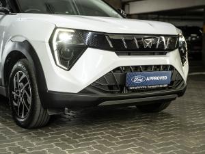 Mahindra XUV 3XO 1.2T AX5 manual - Image 8