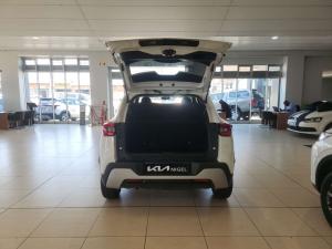 Nissan Magnite 1.0 Acenta AMT - Image 5