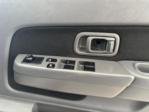 Nissan Hardbody NP300 2.5 TDi HI-RIDERD/C - Image 19