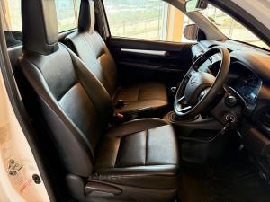 Toyota Hilux 2.4GD single cab S - Image 10