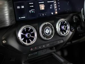 GWM Tank 300 2.0T HEV Super Luxury 4WD - Image 14