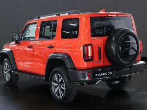 GWM Tank 300 2.0T HEV Super Luxury 4WD - Image 4