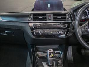 BMW 1 Series 118i 5-door auto - Image 13