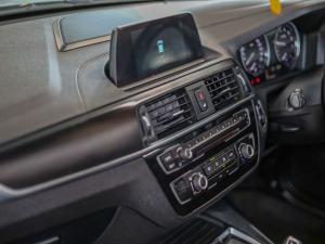 BMW 1 Series 118i 5-door auto - Image 15