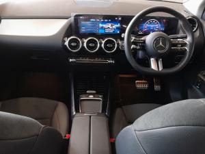 Mercedes-Benz GLA GLA200d Progressive - Image 7