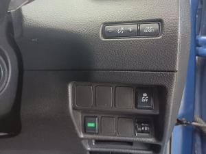 Nissan X-Trail 2.5 4x4 Tekna - Image 15