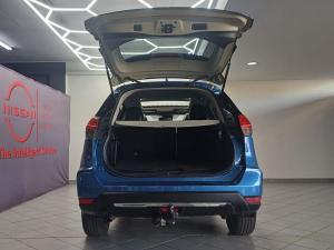 Nissan X-Trail 2.5 4x4 Tekna - Image 8
