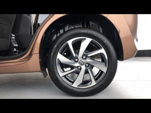 Toyota Starlet 1.5 XR manual - Image 19