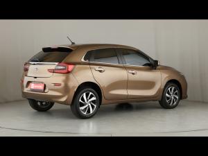 Toyota Starlet 1.5 XR manual - Image 2