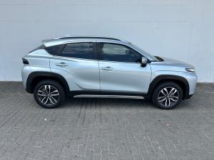 Toyota Starlet Cross 1.5 XR auto - Image 3