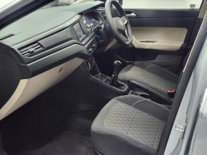 Volkswagen Polo sedan 1.6 manual - Image 7