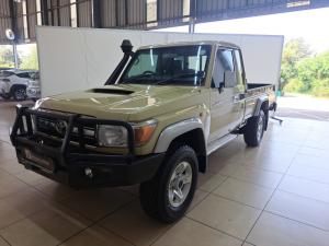 Toyota Land Cruiser 79 4.5D-4D LX V8 single cab - Image 10