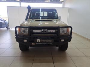 Toyota Land Cruiser 79 4.5D-4D LX V8 single cab - Image 4