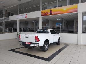 Toyota Hilux 2.8GD-6 Xtra cab 4x4 Legend 50 auto - Image 2