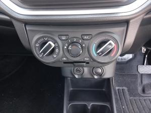 Toyota Vitz 1.0 XR auto - Image 13