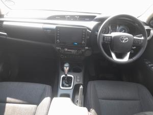 Toyota Hilux 2.8GD-6 48V double cab Raider - Image 6