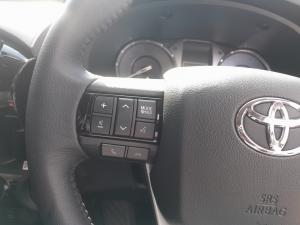 Toyota Hilux 2.8GD-6 48V double cab Raider - Image 9