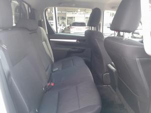 Toyota Hilux 2.8GD-6 48V double cab Raider - Image 16
