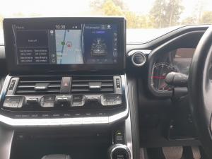 Toyota Land Cruiser 300 3.5T ZX - Image 15